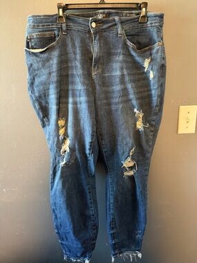 Judy Blue Dark Blue Distressed Skinny Jeans
